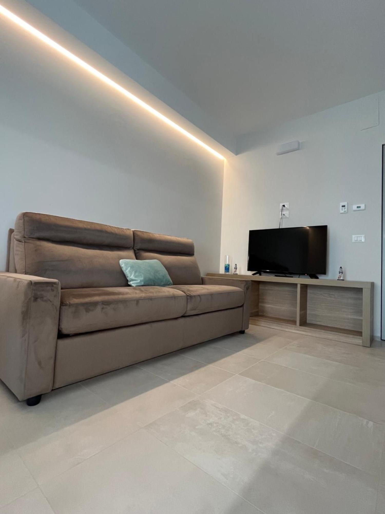 Villa Arlini Пинето Екстериор снимка
